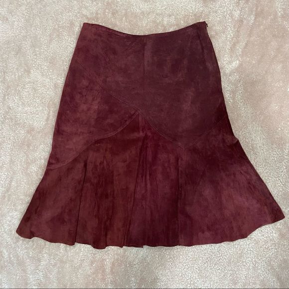 Beautiful suede skirt by brand Ideology. - Picture 12 of 12